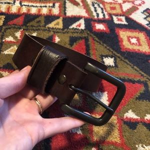 Men’s Dark Brown Leather Belt